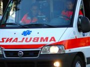 Donna si getta dal balcone per fuggire al compagno che l’aveva accoltellata donna si getta dal balcone a Ventimiglia