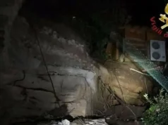 Crollo del muro a Formello: un morto e due feriti nella notte di maltempo Crollo del muro a Formello in via Nazario Sauro durante il maltempo