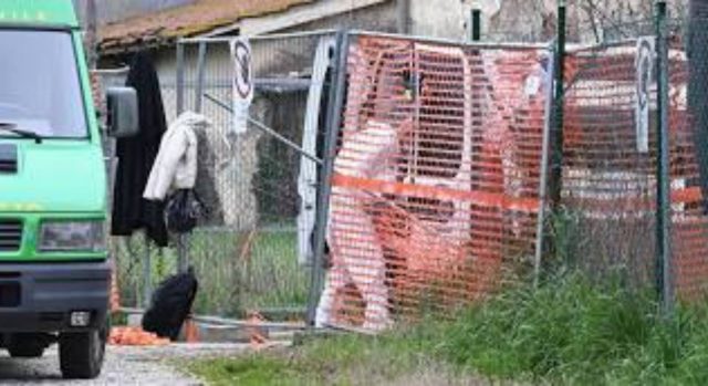 Scandicci, trovato cadavere di una donna decapitata