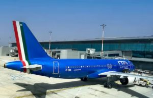 Salvini precetta gli scioperi del trasporto aereo per le Olimpiadi Milano-Cortina 2026: i sindacati differiscono al 26 febbraio Sciopero trasporto aereo rinviato al 26 febbraio