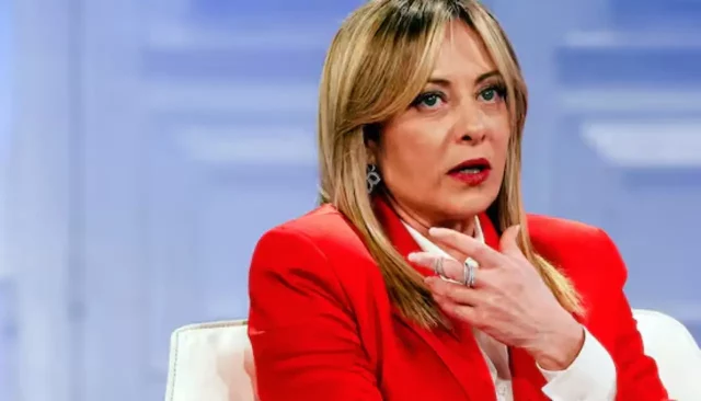 Giorno del Ricordo, cerimonia e bandiere tricolori in memoria di foibe ed esodo