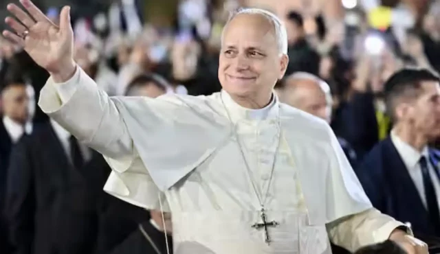 Papa Leone XIV visita Napoli maggio