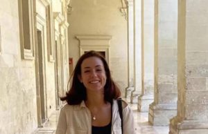 Studentessa 24enne in Erasmus morta in Spagna: indagini in corso sulle cause del decesso Studentessa 24enne morta in Spagna