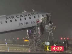 New York, scontro in pista a LaGuardia: aereo contro mezzo dei vigili del fuoco, morti pilota e copilota aeroporto LaGuardia incidente pista notte