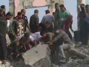 Iran colpisce gli Emirati: 3 morti e 68 feriti. Teheran avverte l’Europa: “Se intervenite sarà guerra” Iran colpisce Emirati con missili e droni