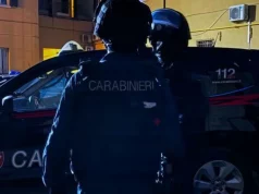 Studente arrestato per terrorismo: progettava una strage a scuola, manuali su armi ed esplosivi carabinieri operazione antiterrorismo Italia