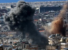 Guerra Iran, raid su Beirut e missili su Israele: morta una coppia. Nuova escalation in Medio Oriente Beirut bombardamenti guerra Iran