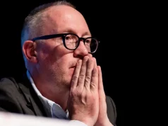 Crans-Montana, indagato il sindaco dopo la strage del Constellation: 41 morti nel rogo del locale sindaco Nicolas Féraud