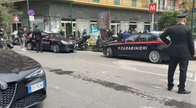 carabinieri rapina Vomero banca Napoli