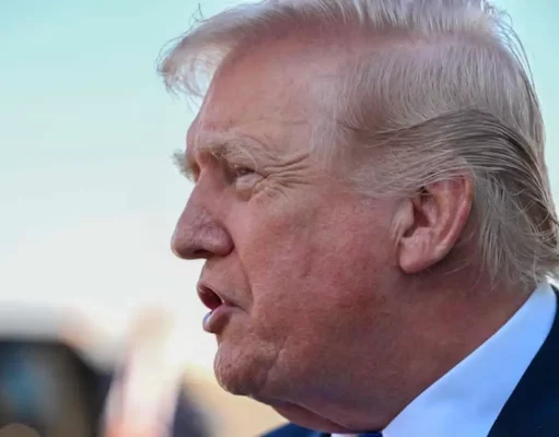 Trump: “Valuto uscita Usa dalla Nato”, tensione con gli alleati Donald Trump dichiarazioni Nato