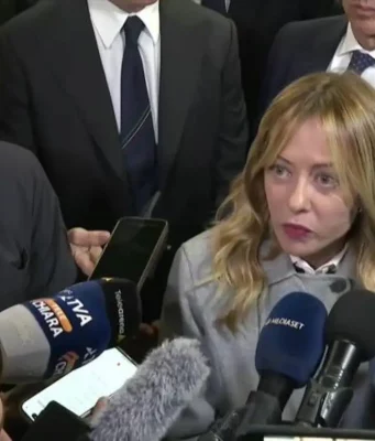 Meloni: “Sospeso il rinnovo dell’accordo di difesa con Israele” Giorgia Meloni intervento Vinitaly Verona