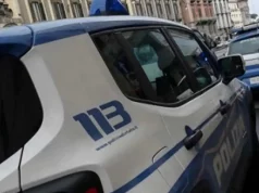 Notte di paura a Materdei: stesa tra i palazzi, indagini in corso Polizia sul luogo della stesa a Materdei