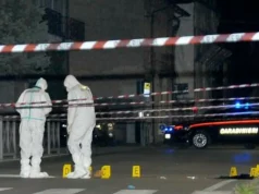 Crema, 20enne ucciso a sprangate in strada: morto Hamza Salama rilievi carabinieri Crema omicidio