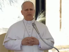 Trump attacca Papa Leone: “Debole e politico”, scontro senza precedenti Papa Leone Vaticano basilica San Pietro