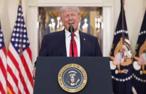 Trump: “Colpiremo l’Iran per 2-3 settimane”, nuova escalation Donald Trump discorso Casa Bianca Iran