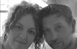 Anna Democrito, chi era la donna che si è lanciata dal balcone con i figli: il dramma davanti al marito Anna Democrito con marito foto pixellata