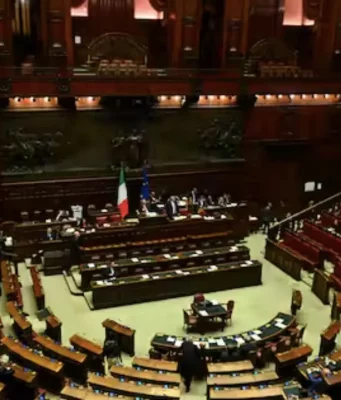 Decreto Sicurezza, la fiducia alla Camera: scontro con opposizioni e Quirinale Aula Camera voto decreto Sicurezza