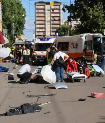 Auto su folla a Modena, oggi l’udienza di convalida fermo per El Koudri Soccorsi e forze dell’ordine dopo l’attacco a Modena