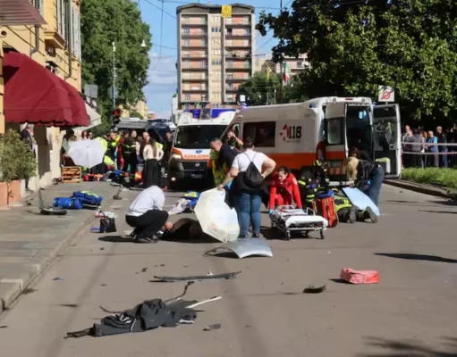 Auto su folla a Modena, oggi l’udienza di convalida fermo per El Koudri Soccorsi e forze dell’ordine dopo l’attacco a Modena