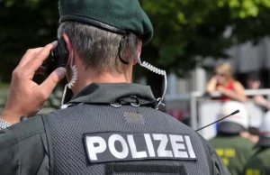 Accoltellamento alla stazione di Winterthur, uomo urla “Allah Akbar” e ferisce tre persone Attacco Winterthur con polizia svizzera davanti alla stazione