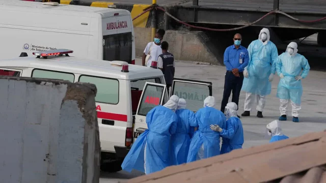 Evacuazione sanitaria Hondius Operazioni sanitarie durante evacuazione della nave Hondius