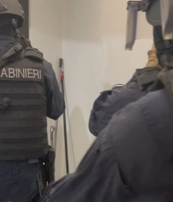 Blitz antidroga tra Aprilia, Latina e Roma: 19 arresti, smantellata organizzazione internazionale Aprilia, blitz dei carabinieri: 19 arresti