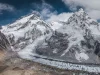 Kami Rita Sherpa conquista l’Everest per la 32ª volta: nuovo record mondiale Kami Rita Sherpa ha raggiunto oggi la vetta del monte per la 32esima volta