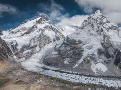 Kami Rita Sherpa conquista l’Everest per la 32ª volta: nuovo record mondiale Kami Rita Sherpa ha raggiunto oggi la vetta del monte per la 32esima volta