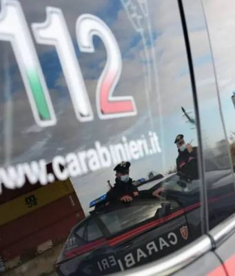 Donna trovata morta a Piacenza, arrestato il marito: avrebbe confessato l’omicidio Femminicidio a Piacenza, uomo uccide la moglie
