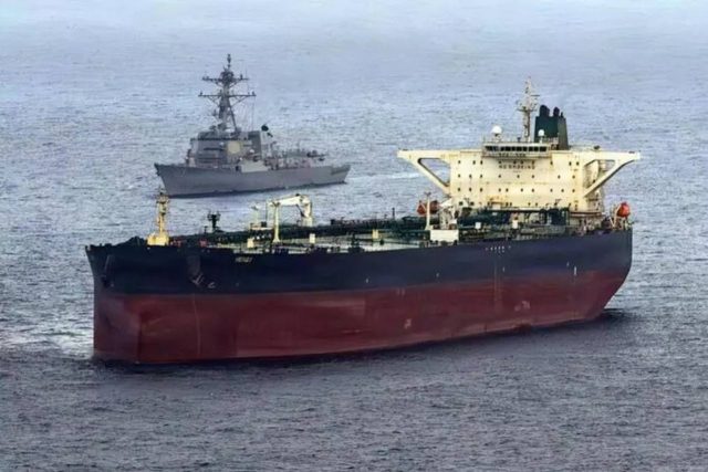 Guerra in Medio oriente, colpite due petroliere iraniane