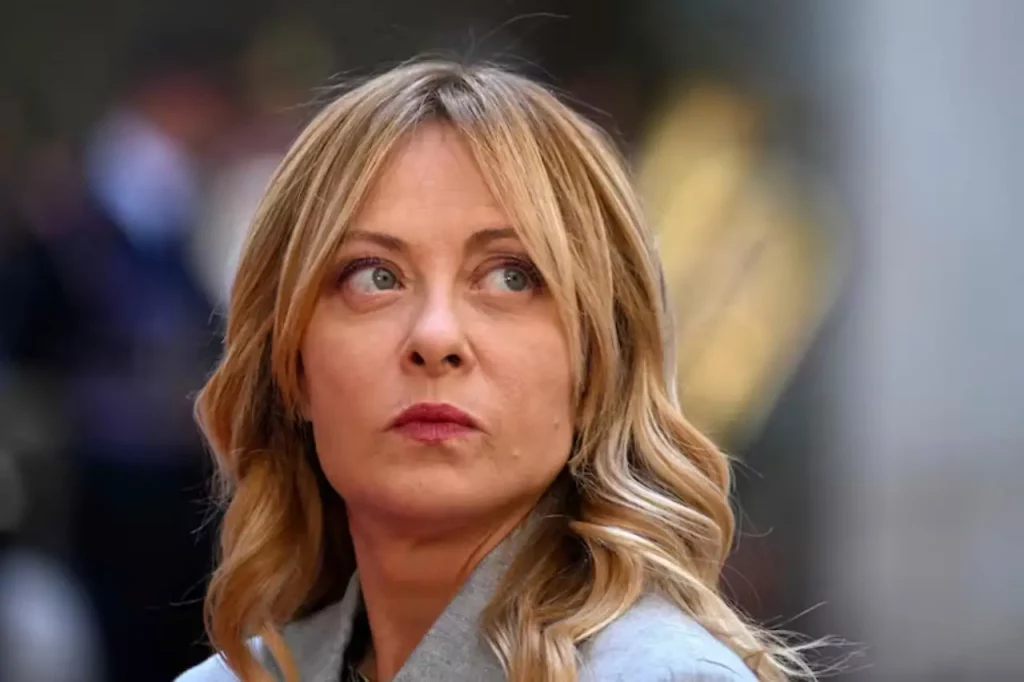 Giorgia Meloni parla del caro energia durante un’intervista televisiva