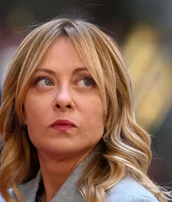 Caro energia, Meloni: “Non bastano i fondi per la Difesa”. Pressing sull’Europa per fermare l’emergenza prezzi Giorgia Meloni parla del caro energia durante un’intervista televisiva