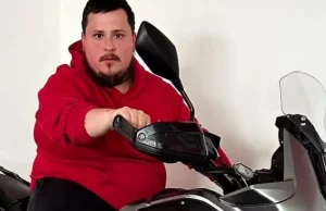 Incidente Santa Maria a Vico, scooter fuori controllo: morto Antonio Esposito, aveva 26 anni Antonio Esposito 26 anni vittima incidente Santa Maria a Vico