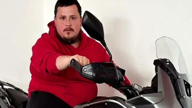 Antonio Esposito 26 anni vittima incidente Santa Maria a Vico