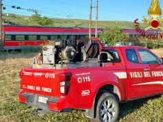 Investimento sui binari tra Caserta e Foggia: uomo morto, Frecciarossa fermo per sette ore vigili del fuoco intervento binari incidente ferroviario Caserta Foggia