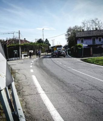 Autobus precipita in una scarpata ad Agnosine: otto persone coinvolte, tre feriti Agnosine, autobus in scarpata: otto persone coinvolte