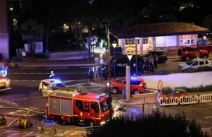 Attentato a Monaco, grave l’oligarca Vadim Ermolaev: feriti anche la moglie e il figlio. Caccia all’attentatore I soccorsi dopo l'esplosione nel Principato di Monaco