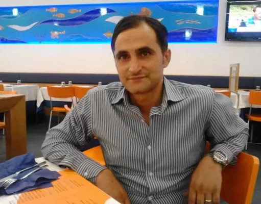 Ferito a colpi di sedia dal fratello, muore dopo quattro mesi di agonia: Daniele Cesarino aveva 51 anni Daniele Cesarino vittima dell'aggressione avvenuta a Castellammare di Stabia