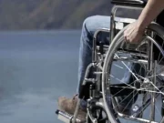Napoli, spara a un disabile per un like alla fidanzata: fermato un giovane all’Arenaccia Disabile ferito Napoli