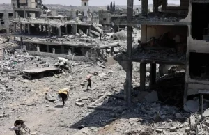 Tregua tra Israele e Libano, ma Gaza brucia ancora: raid su un palazzo, morti anche bambini Raid su Gaza City con edificio distrutto e civili tra le macerie