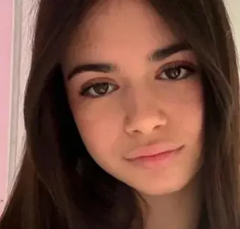 Sara Vetrano travolta e uccisa a 16 anni: il sogno di diventare psicologa spezzato sulla strada del lago Sara Vetrano vittima incidente Lago Maggiore