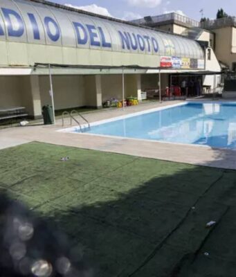 Bimbo morto nella piscina di Monterotondo, tre indagati per omicidio colposo Monterotondo, tre indagati per la morte del bimbo in piscina