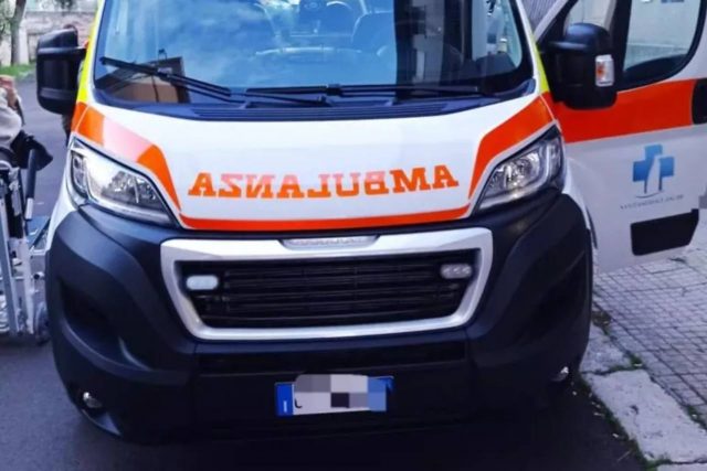 Grave incidente stradale sull'Appia, morte due persone