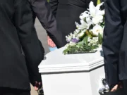 Caserta piange Angela Giaquinto: morta a soli 12 anni, comunità sotto choc Funerali Angela Giaquinto Caserta