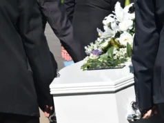 Caserta piange Angela Giaquinto: morta a soli 12 anni, comunità sotto choc Funerali Angela Giaquinto Caserta