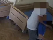 Pazienti picchiati e abusi in strutture socio-sanitarie dell’Agro Aversano: quattro arresti e un divieto di dimora Maltrattamenti Agro Aversano