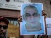 Morte Abderrahim Fakir, sei iscritti nel registro speciale. Bologna si spacca tra dolore e scontri: Meloni chiede la verità Manifestazione Bologna Fakir