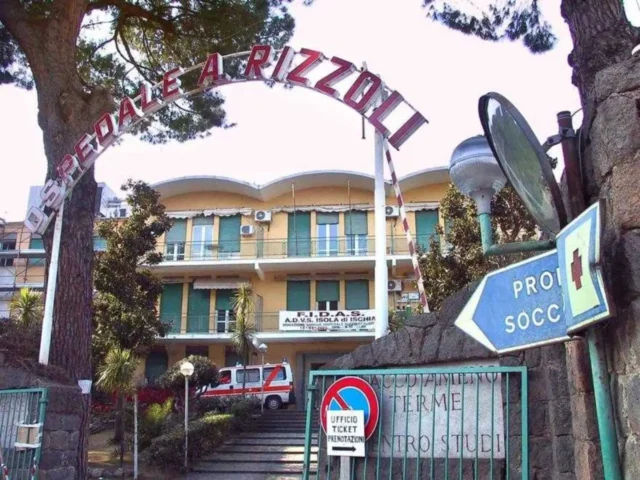 Ospedale Anna Rizzoli Ischia Ospedale Anna Rizzoli Ischia ricovero minorenni