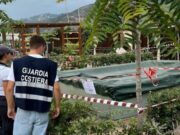 Tragedia in piscina, è morta la bambina rimasta incastrata nel bocchettone: aveva 11 anni, donati gli organi Soccorsi e Guardia Costiera nell'area della piscina di Sestri Levante dopo il tragico incidente che ha coinvolto una bambina di 11 anni.