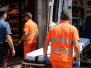 San Cipriano d’Aversa, malore improvviso nel panificio: Antimo Gravante muore a soli 23 anni Carabinieri e ambulanza sul luogo dove è morto Antimo Gravante a San Cipriano d’Aversa
